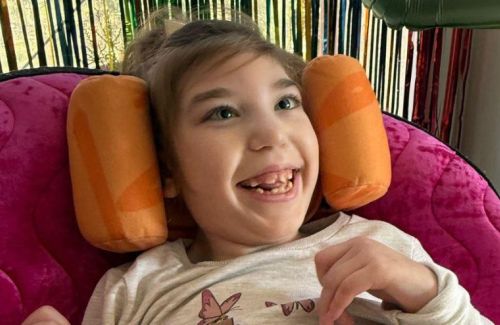 7-letnia Marcelinka od urodzenia walczy o życie. Daj jej moc!