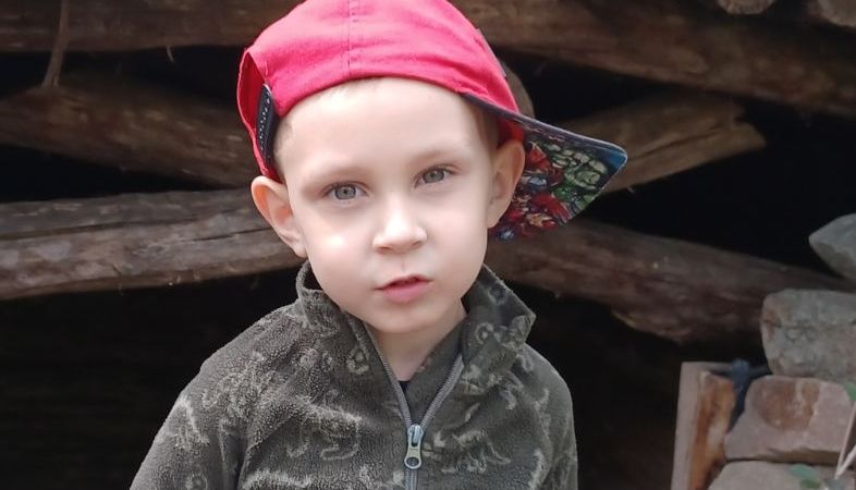 Jakub chce słyszeć świat. Pomóż mu!