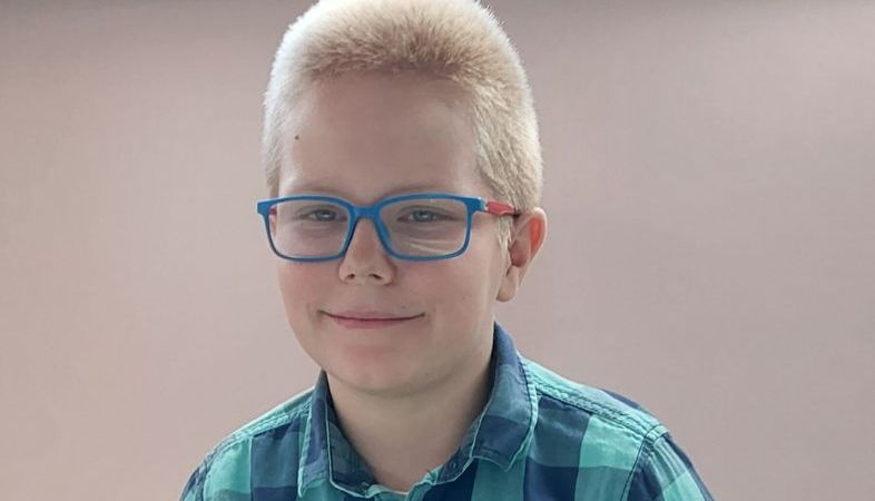 Nie pozwól na to by Mikołaj stracił nóżkę!