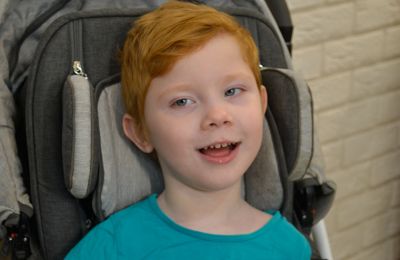 Pomóż Mateuszowi postawić pierwszy krok!