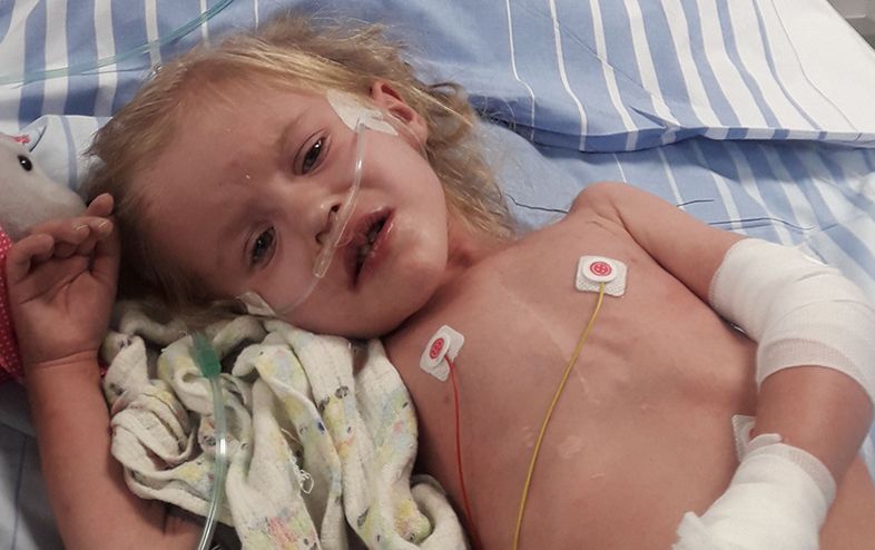 Emilka już kilka razy otarła się o śmierć i znowu potrzebuje pomocy!