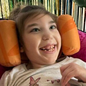 7-letnia Marcelinka od urodzenia walczy o życie. Daj jej moc!