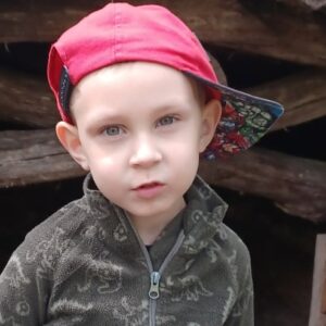 Jakub chce słyszeć świat. Pomóż mu!